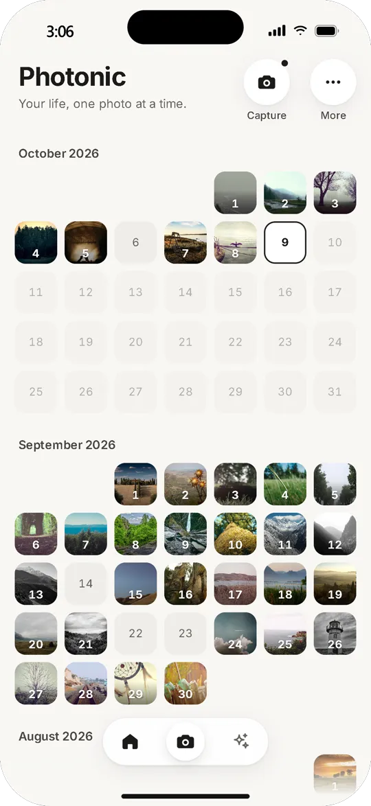 Photonnic calendar view with a tile for each day that has a photo